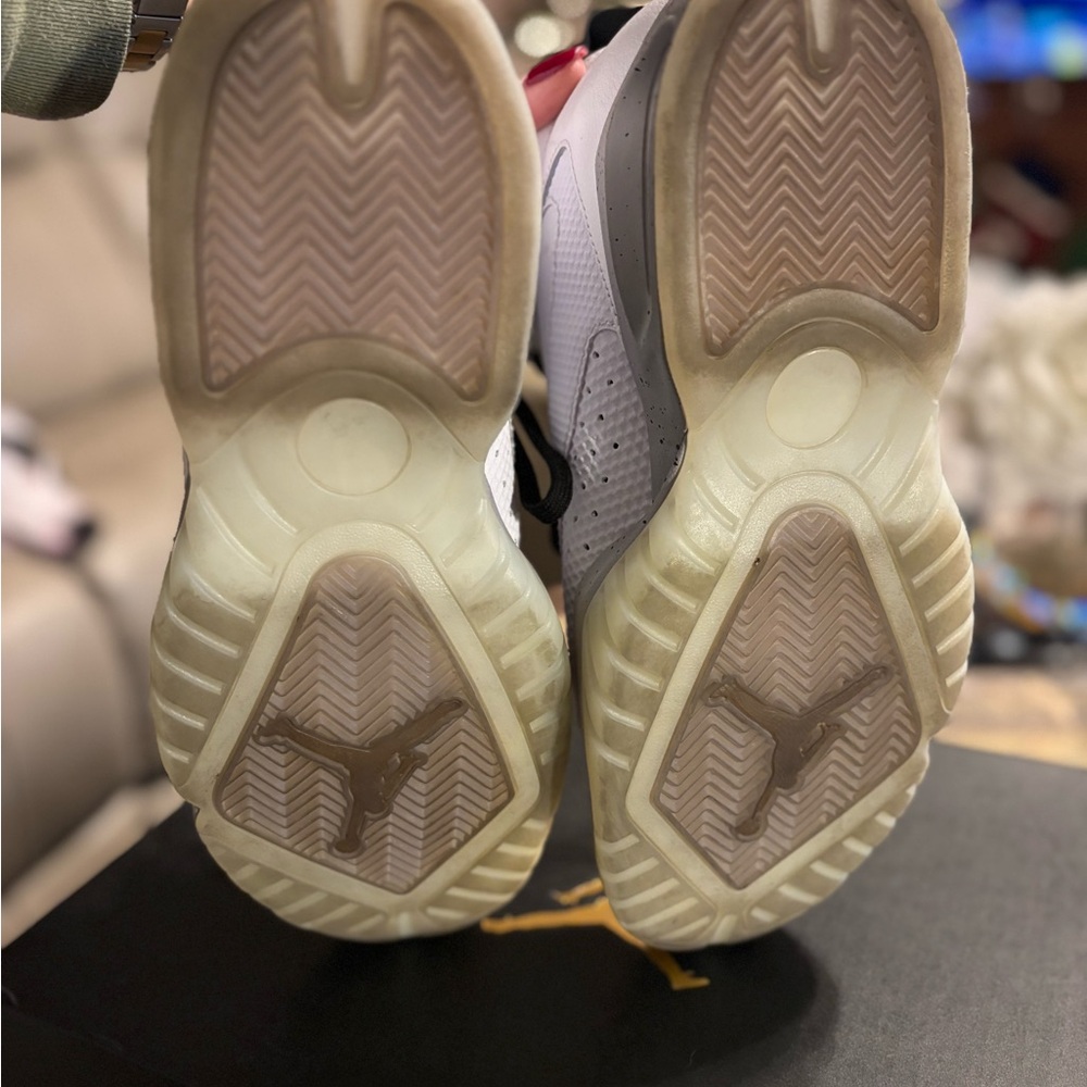 Jordan men’s Lift Off White and Black Sneakers size 11.5. Worn once - Picture 5 of 7